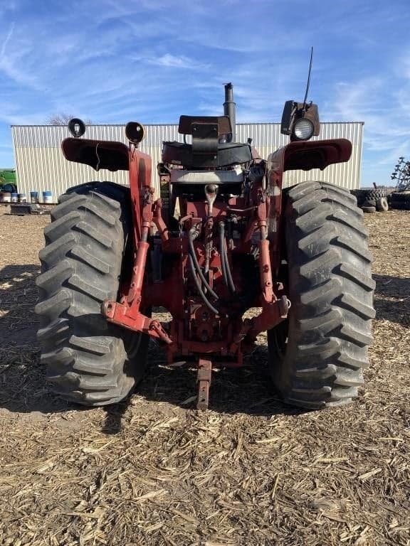 Image of International Harvester 1256 equipment image 1