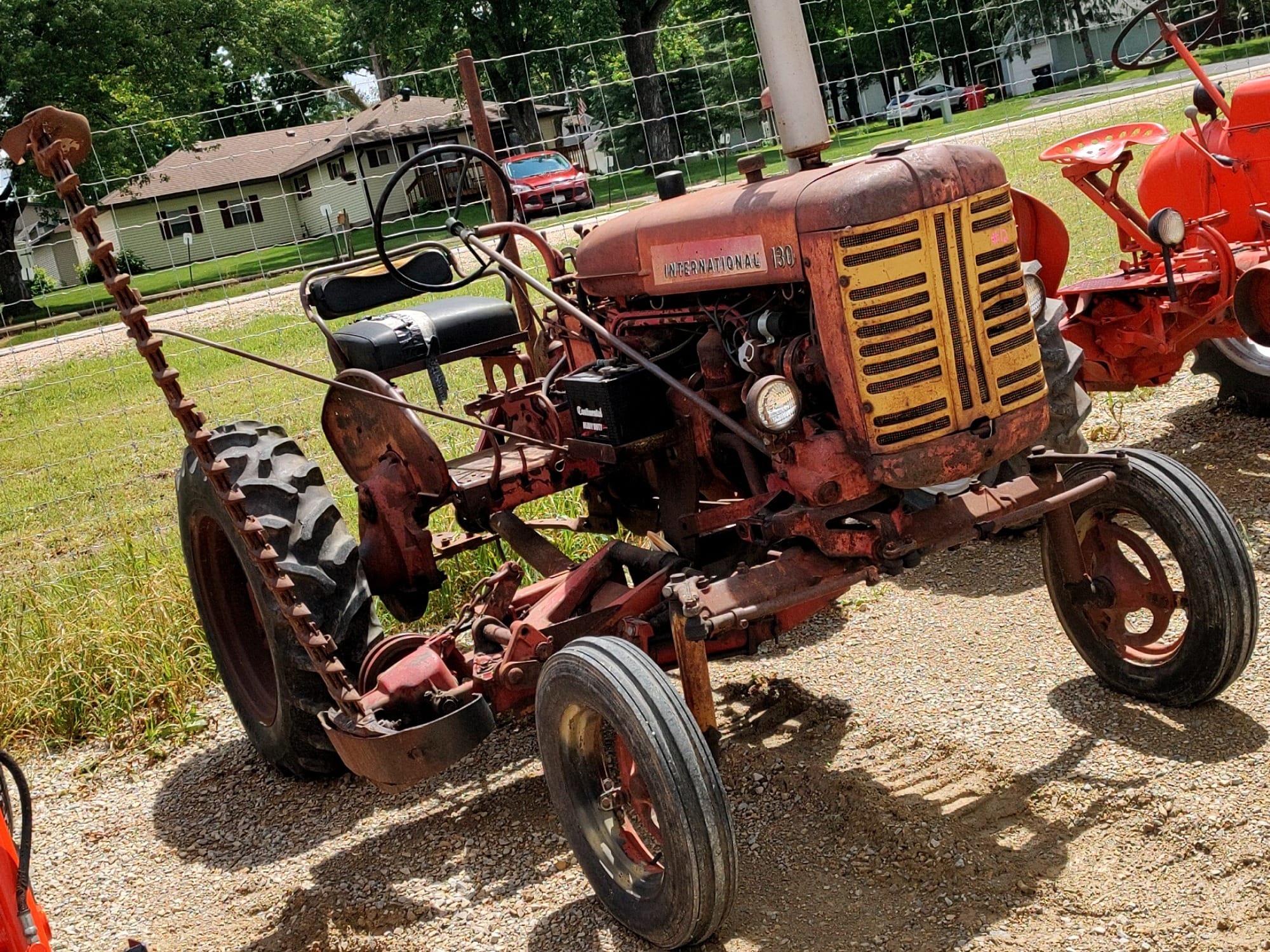 Main image International Harvester 130