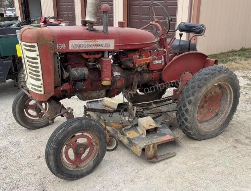 International Harvester 130 Equipment Image0