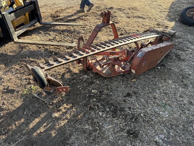Image of International Harvester 1300 equipment image 3