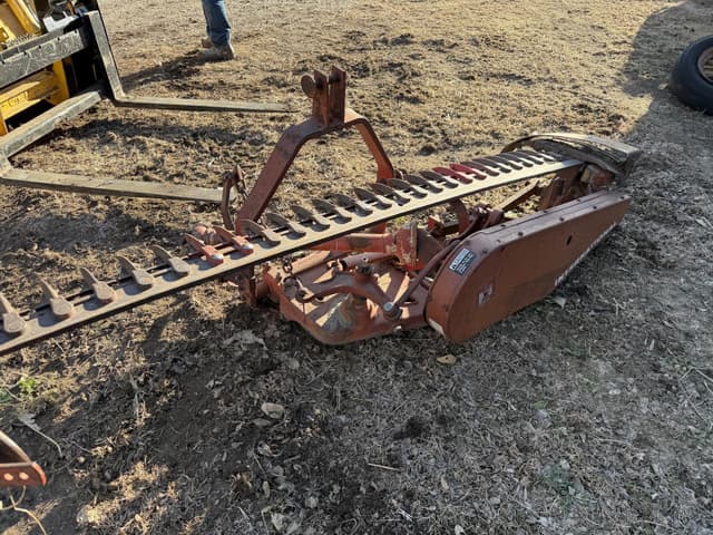 Image of International Harvester 1300 equipment image 4