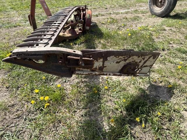 Image of International Harvester 1300 equipment image 4