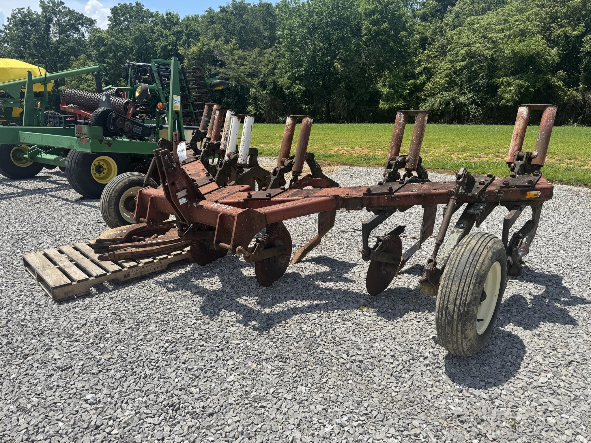 International Harvester 14 Equipment Image0