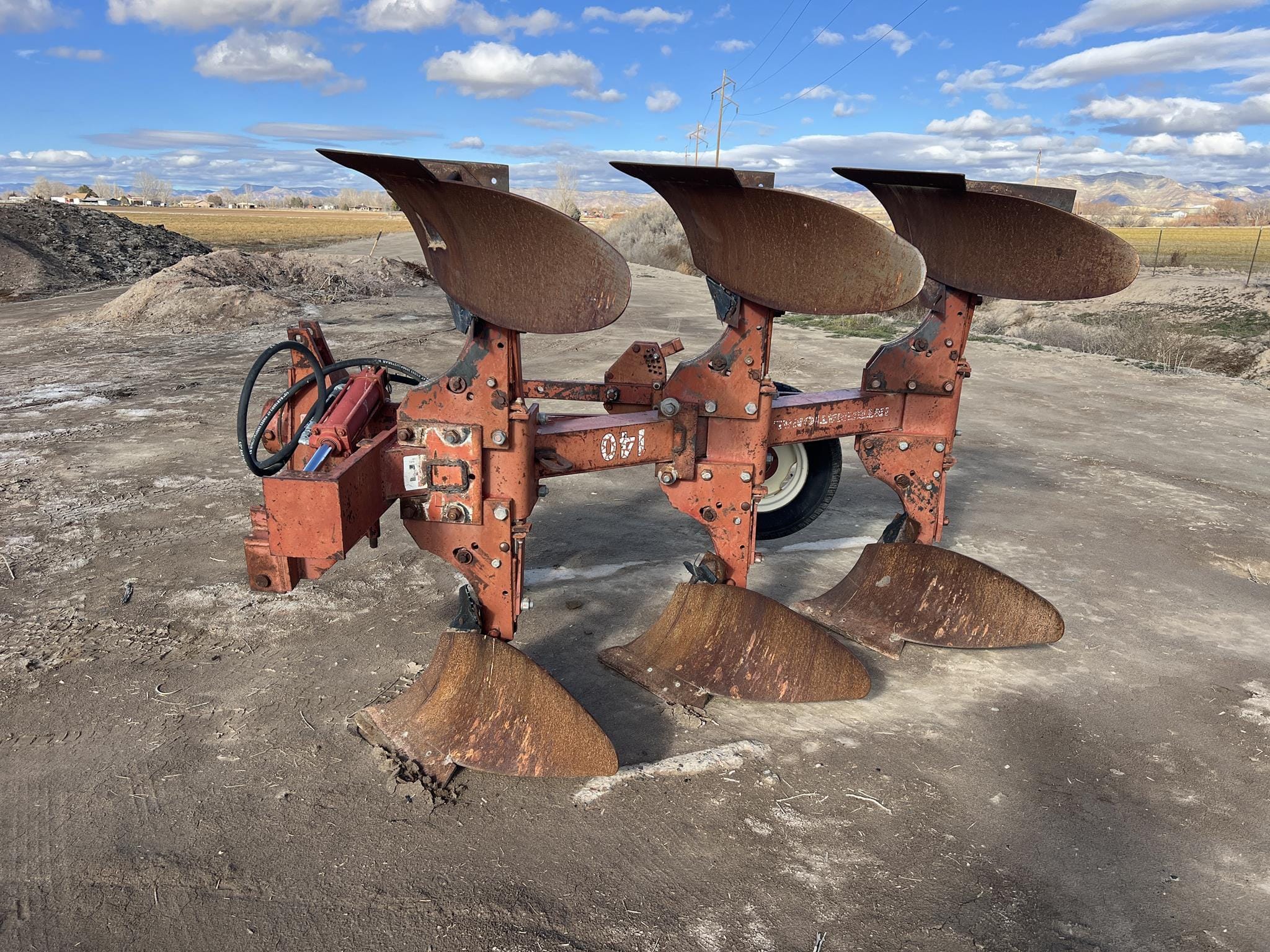 International Harvester 140 Equipment Image0