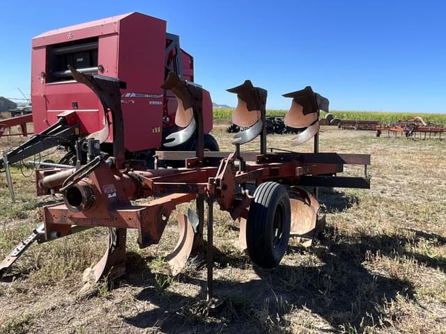 Image of International Harvester 140 equipment image 2