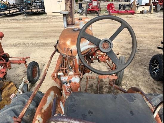 Image of Farmall 140 equipment image 3