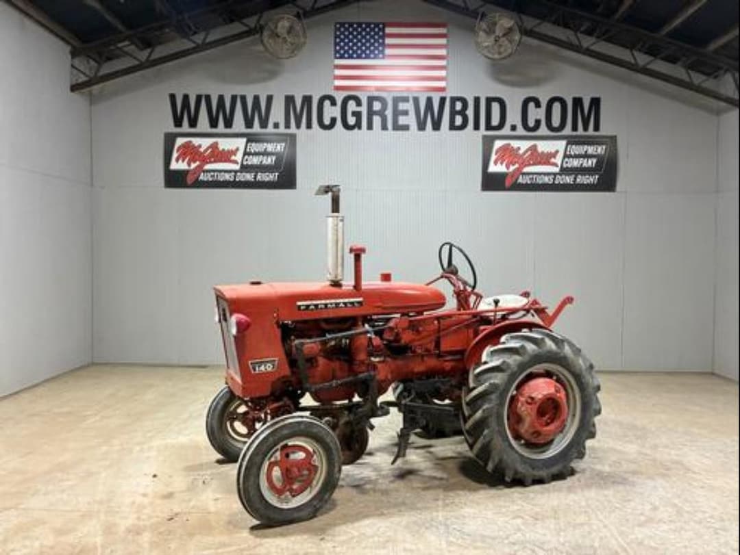 Image of International Harvester 140 Primary image