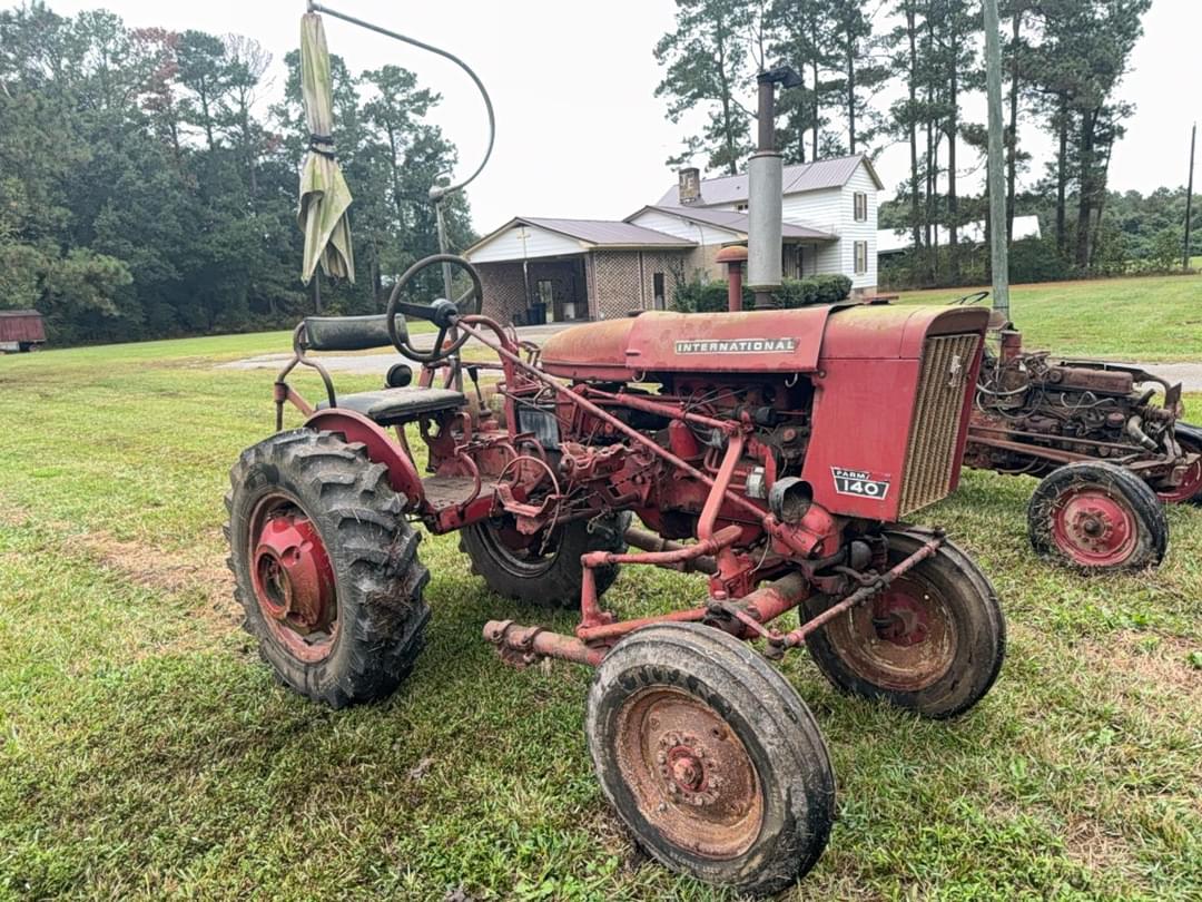 Image of International Harvester 140 Primary image