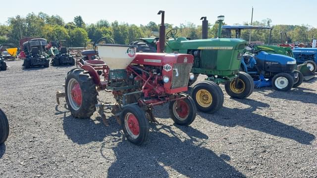 Image of International Harvester 140 equipment image 2