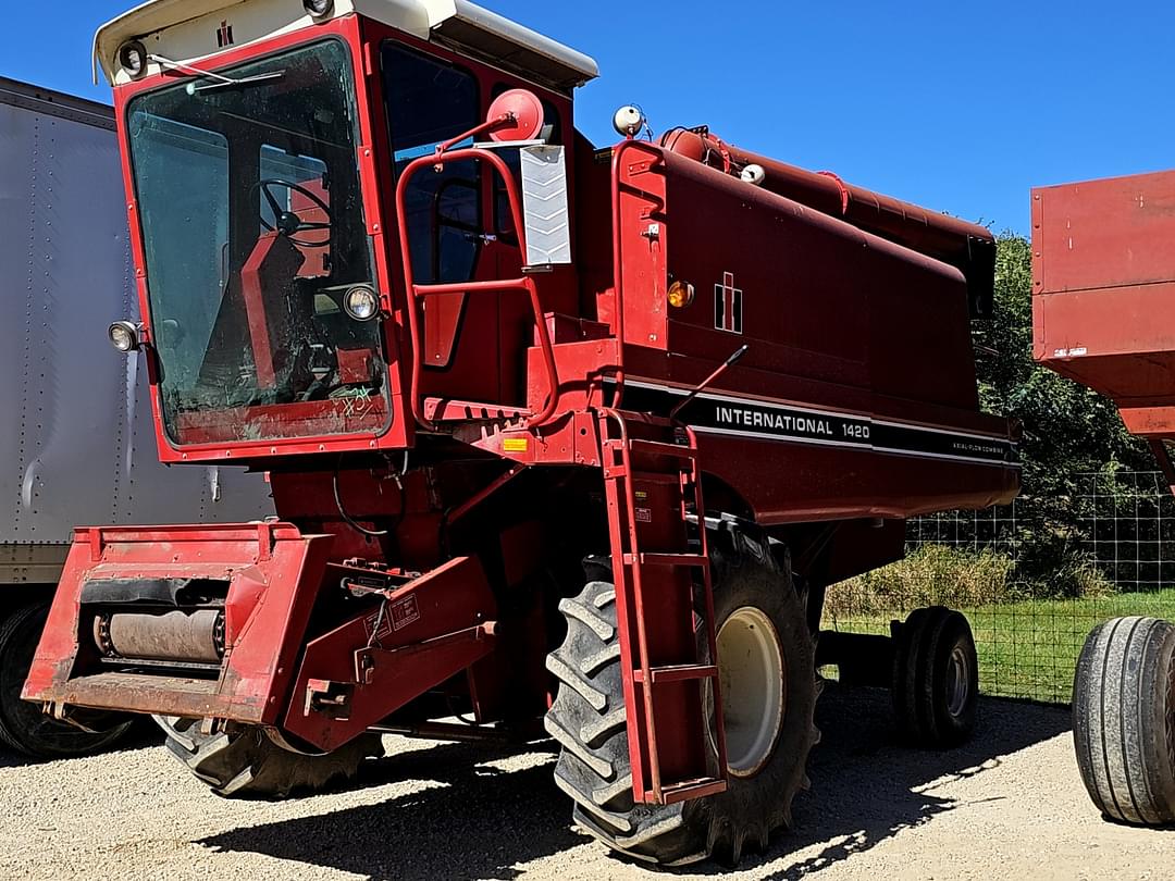 Image of International Harvester 1420 Primary image