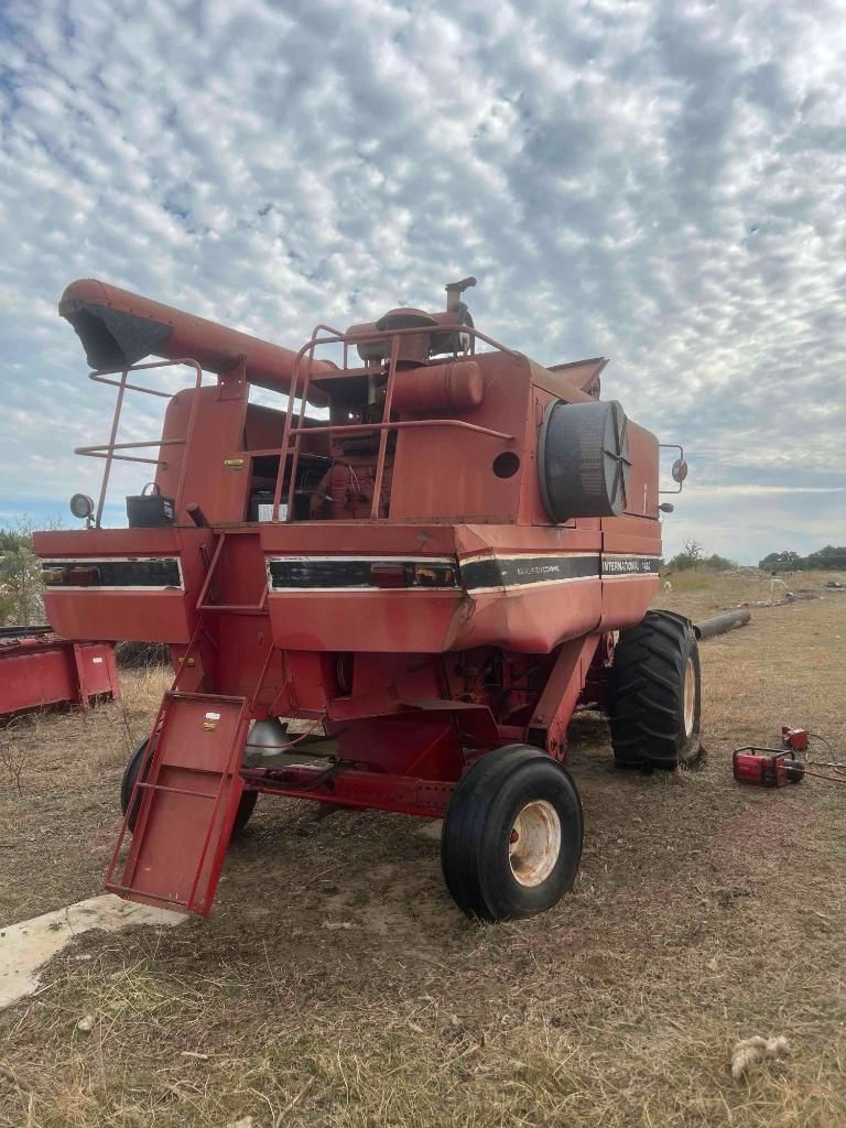 International Harvester 1420 Equipment Image0