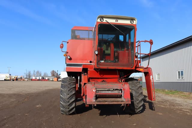 Image of International Harvester 1440 equipment image 1