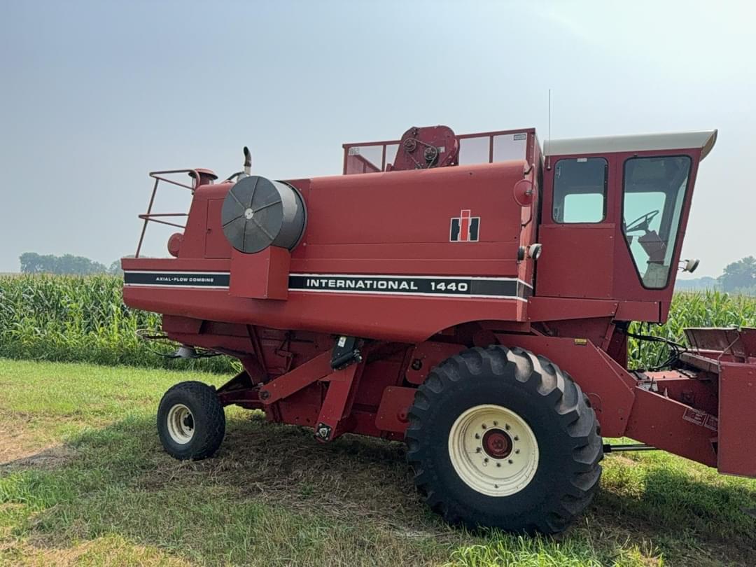 Image of International Harvester 1440 Primary image