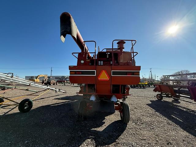 Image of International Harvester 1440 equipment image 3