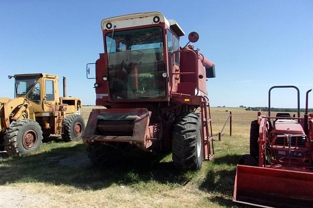 Image of International Harvester 1440 equipment image 1