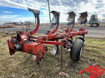 Main image International Harvester 145
