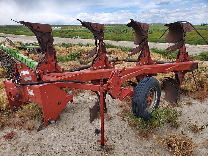 Image of International Harvester 145 Primary image