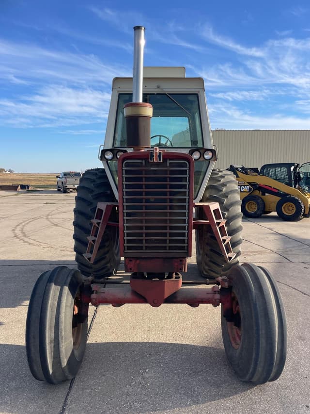 Image of International Harvester 1456 equipment image 1