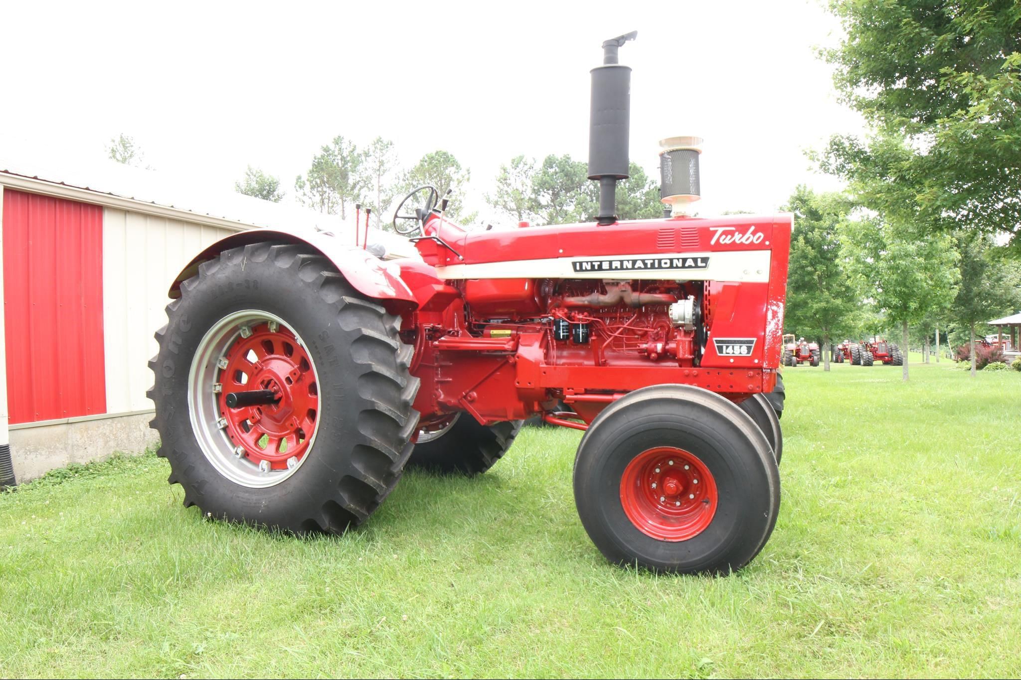 International Harvester 1456 Equipment Image0