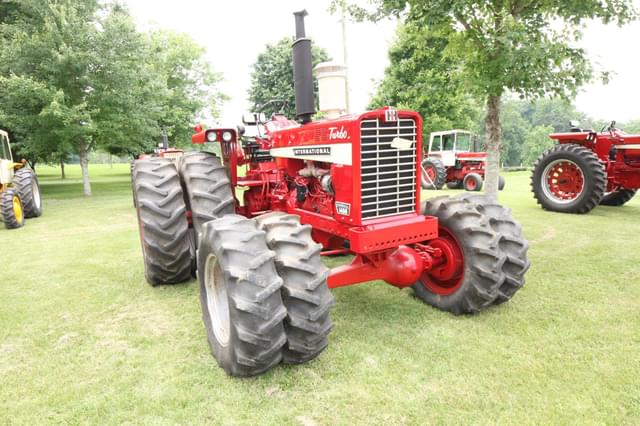Image of International Harvester 1456 equipment image 1