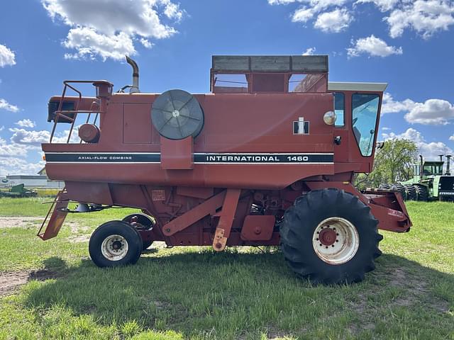 Image of International Harvester 1460 equipment image 4
