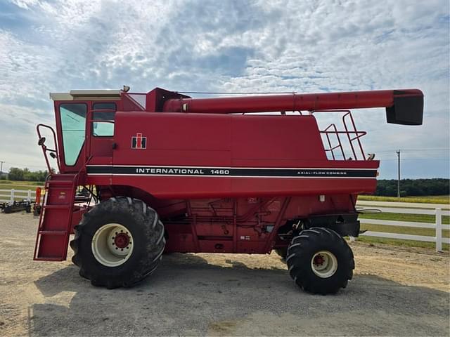 Image of International Harvester 1460 equipment image 1