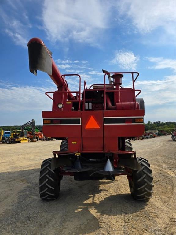 Image of International Harvester 1460 equipment image 3