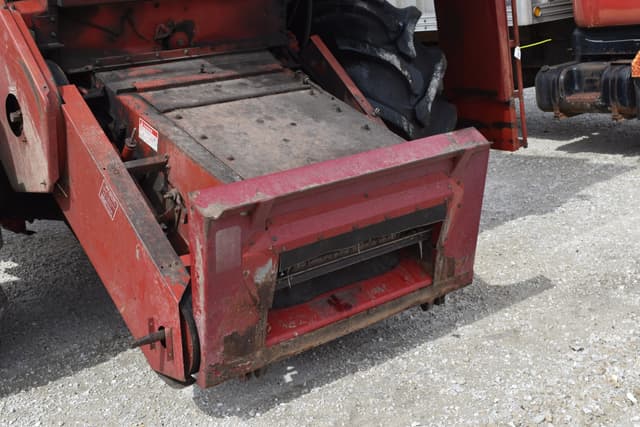 Image of International Harvester 1460 equipment image 3