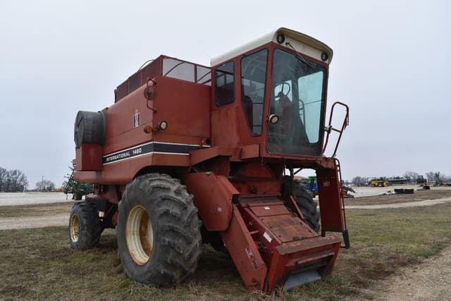 Image of International Harvester 1460 equipment image 3