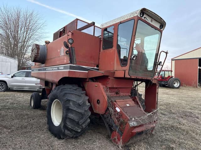 Image of International Harvester 1460 equipment image 3