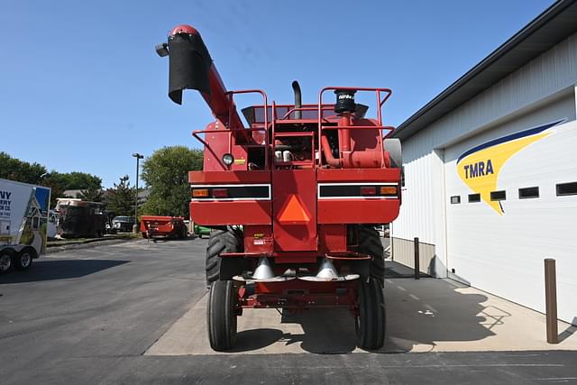 Image of International Harvester 1460 equipment image 4