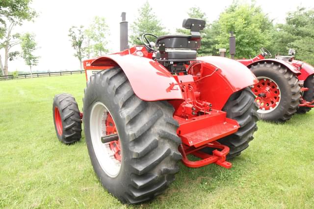 Image of International Harvester 1466 equipment image 4