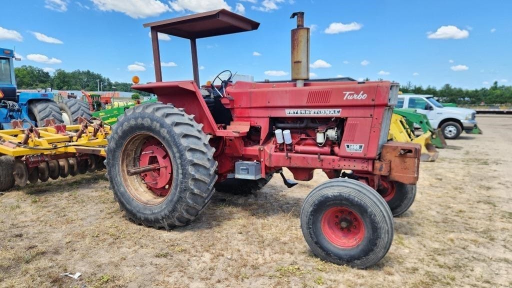 International Harvester 1466 Equipment Image0