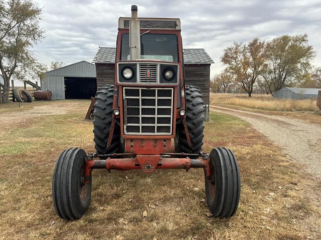 Image of International Harvester 1466 equipment image 2