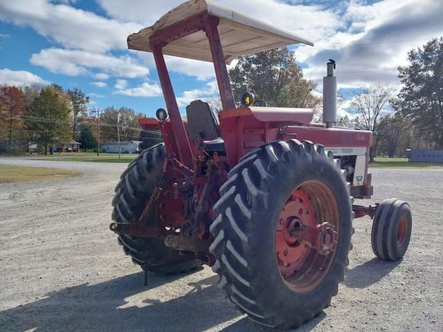 Image of International Harvester 1466 equipment image 4