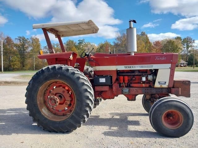 Image of International Harvester 1466 equipment image 3