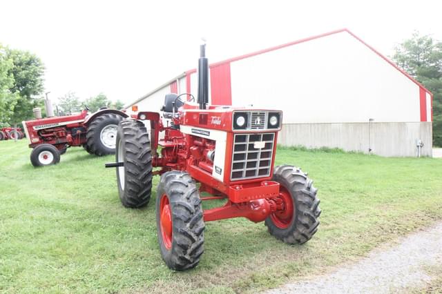 Image of International Harvester 1466 equipment image 1