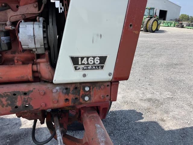 Image of International Harvester 1466 equipment image 4
