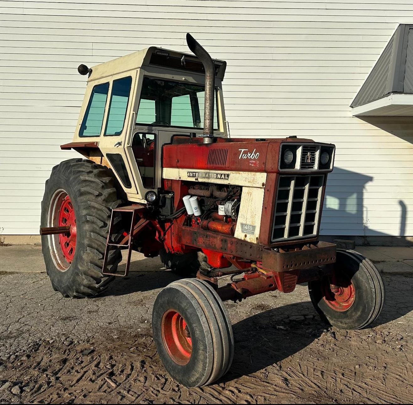 International Harvester 1466 Equipment Image0