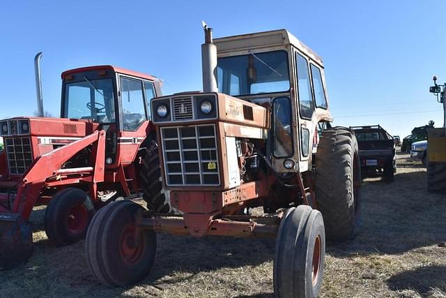 Image of International Harvester 1466 equipment image 1