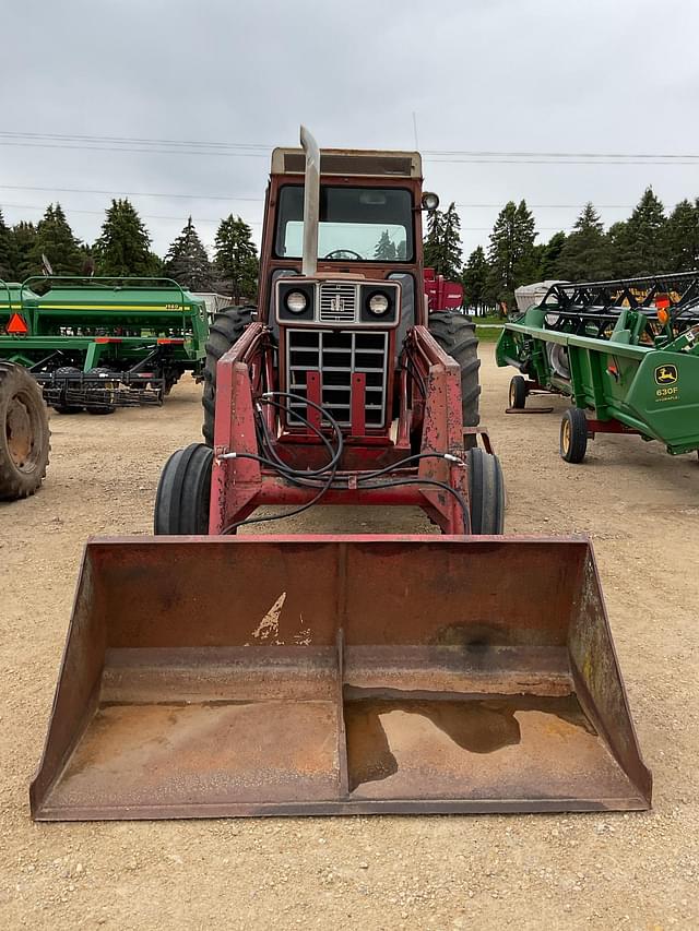 Image of International Harvester 1466 equipment image 2
