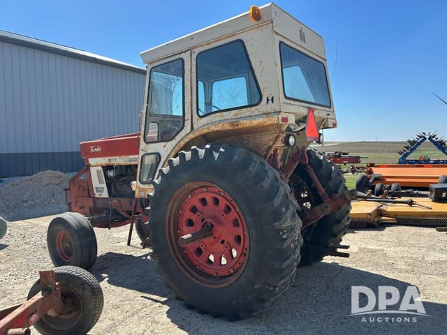 Image of International Harvester 1466 equipment image 4