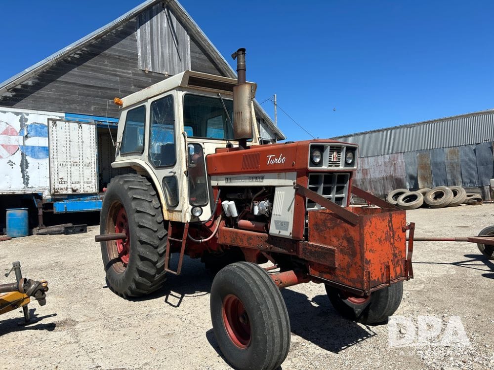 International Harvester 1466 Equipment Image0