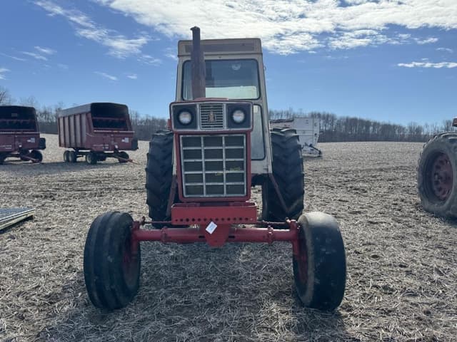 Image of International Harvester 1466 equipment image 1