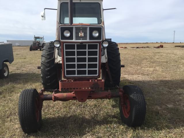 Image of International Harvester 1466 equipment image 1