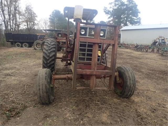 Image of International Harvester 1466 equipment image 1