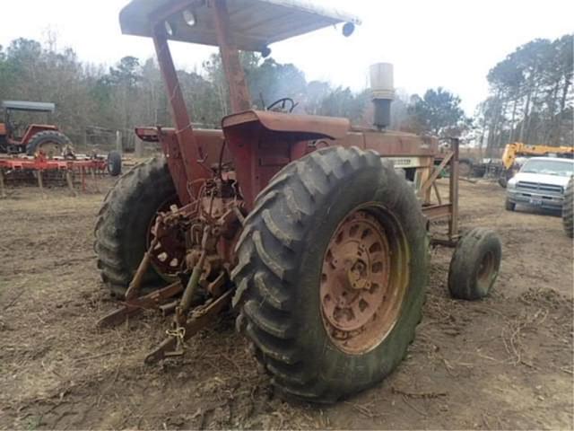 Image of International Harvester 1466 equipment image 4