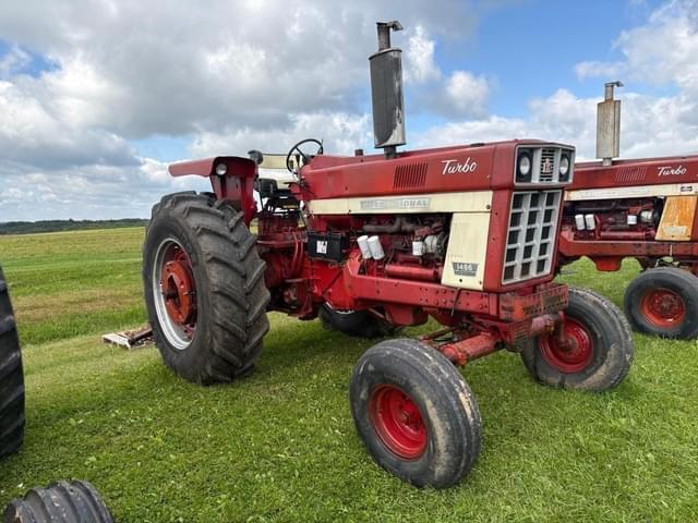 Image of International Harvester 1466 equipment image 4