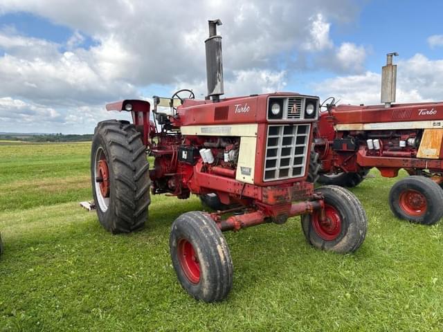 Image of International Harvester 1466 equipment image 3