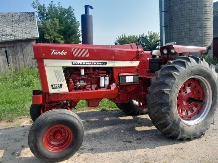 Main image International Harvester 1466